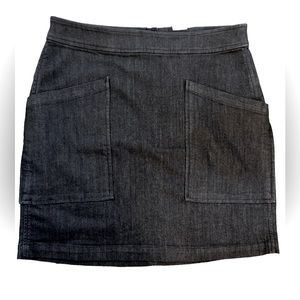 NWT Loft Dark Denim Skirt with Pockets and Zipper- Size 6